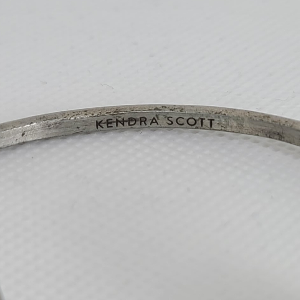 Kendra Scott Brinkley Bracelet with Gray Mother of Pearl - Picture 8 of 9